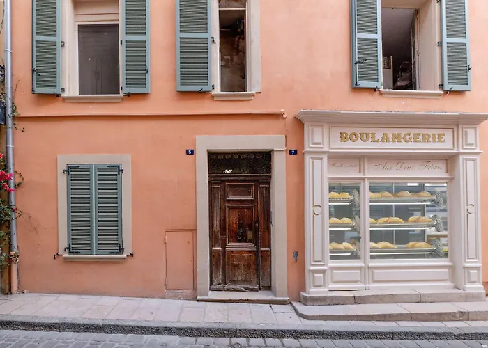 Lejlighed Tropez - Old Village - Modern & Cosy *