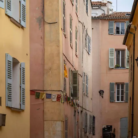 Apartment Tropez - Old Village - Modern & Cosy *